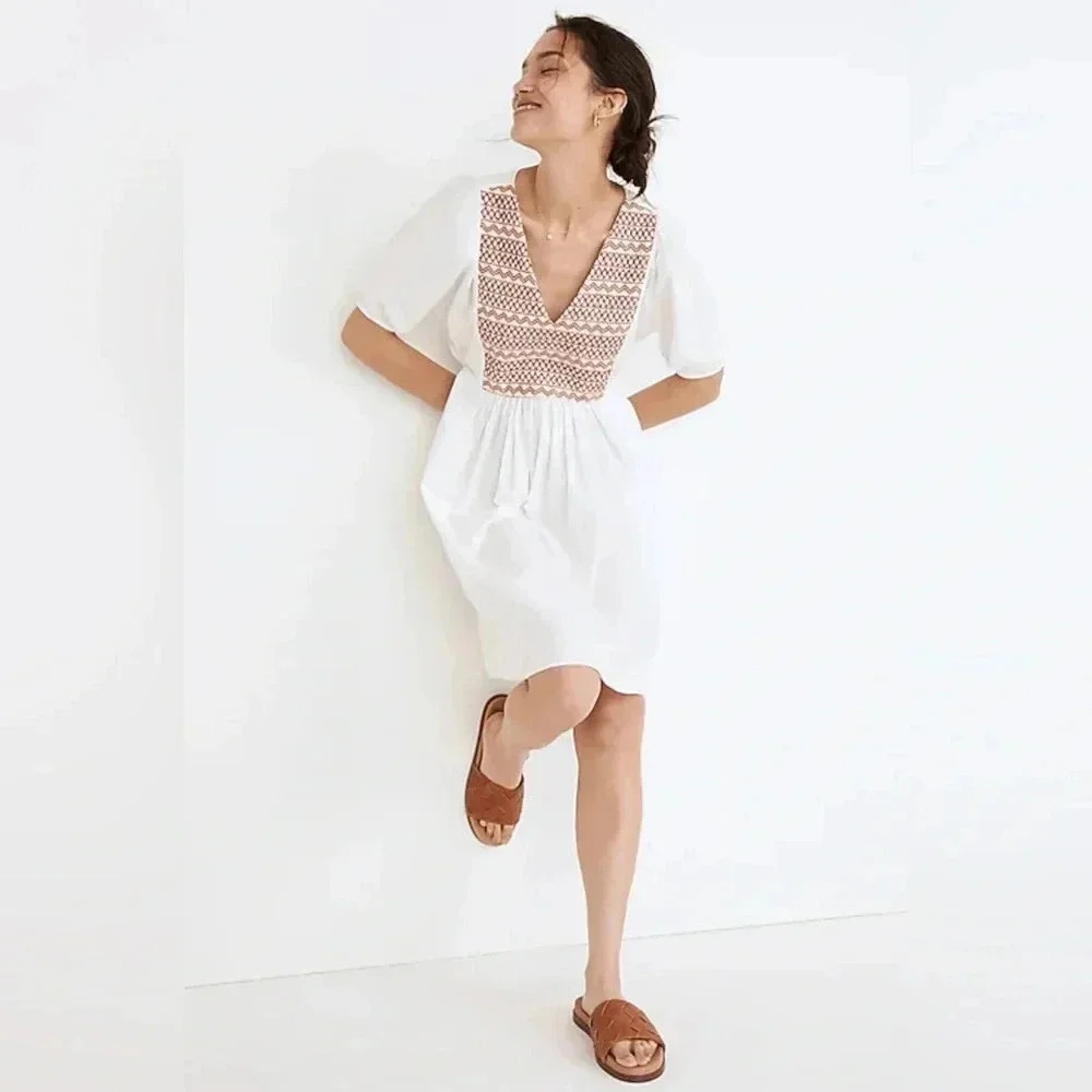MADEWELL Embroidered Poplin V-Neck
Mini Dress / Size Small /